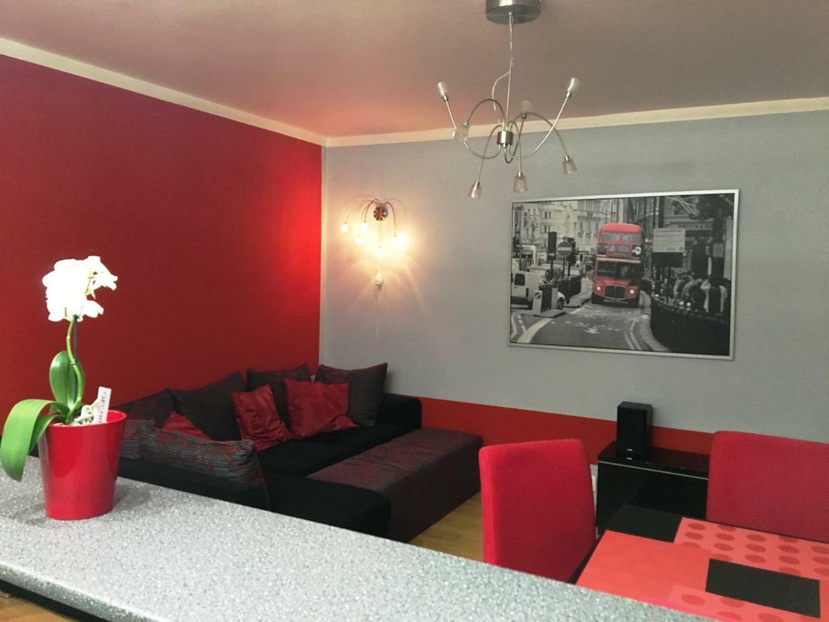 Apartment Scirocco Prague - Two Bedroom Apartment Eksteriør billede